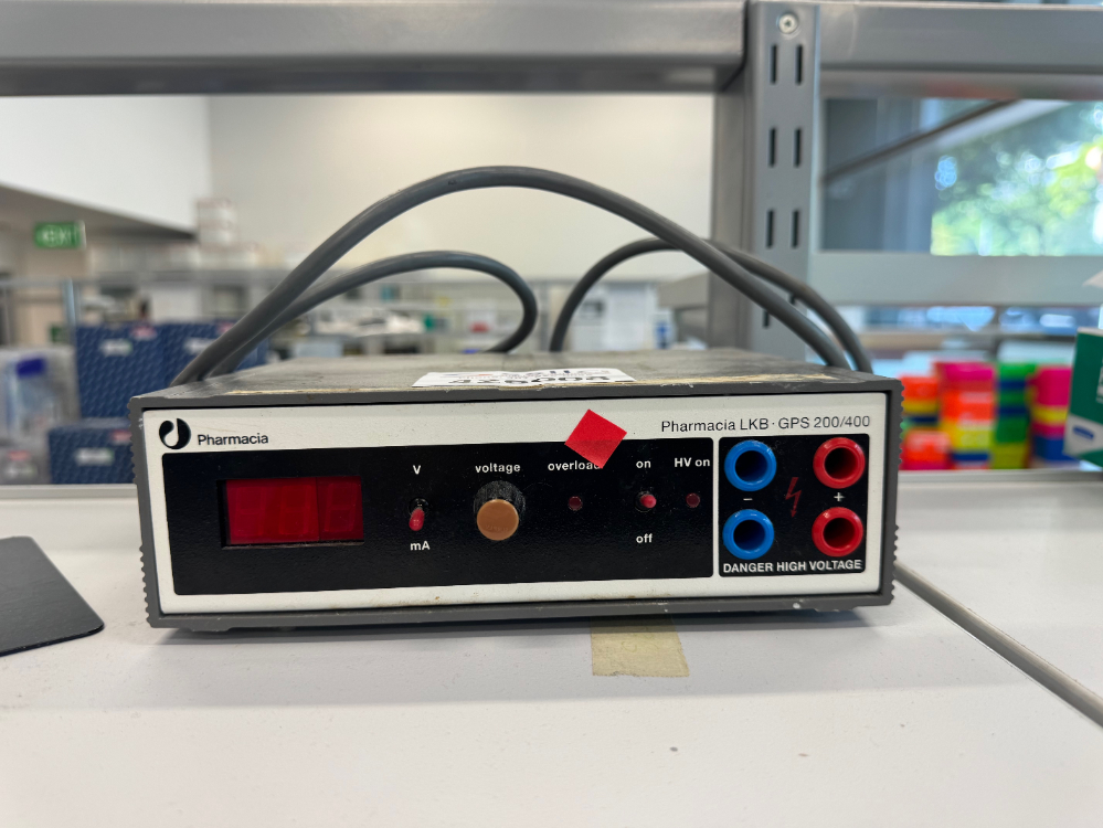 Image of Pharmacia Biotech GPS 200/400 Electrophoresis Power Supply